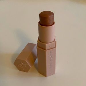 Fenty Beauty Sinamon Shimmer Stick